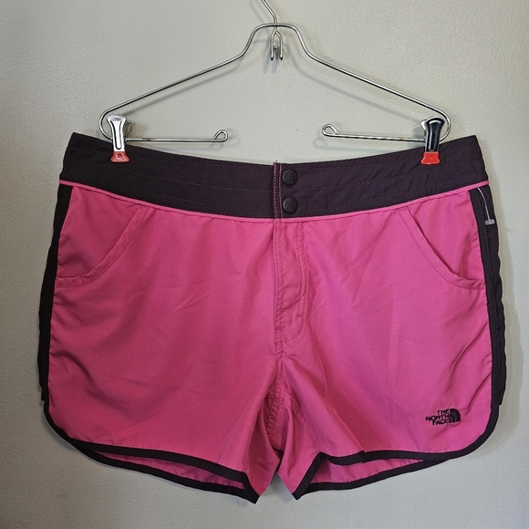 the north face pink board shorts 16 - Picture 4 of 10